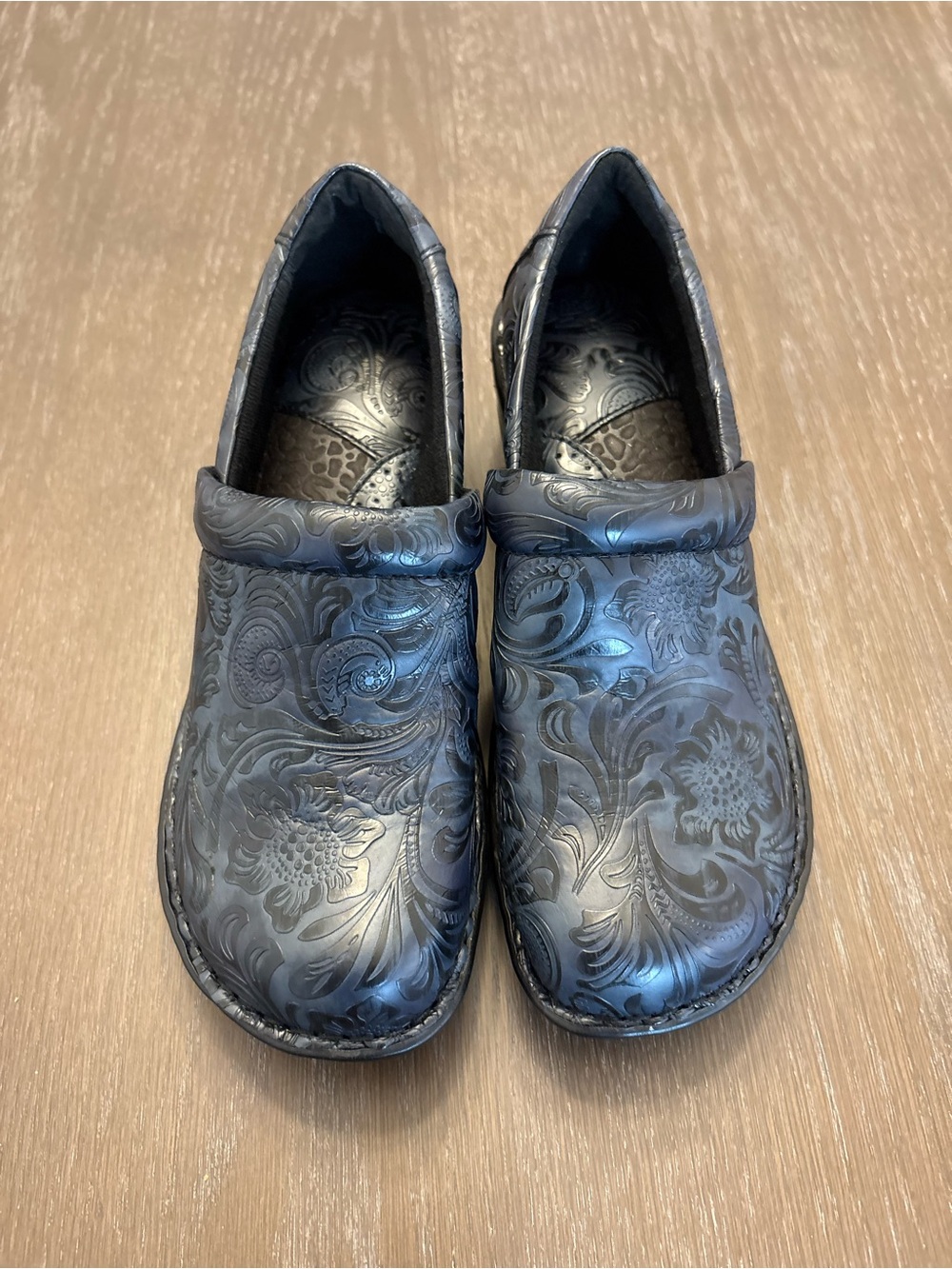 b.o.c. by Born Navy Blue Floral Embossed Slip-On Clogs.